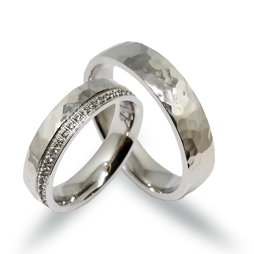 Gehämmerte Trauringe-Eheringe, Weißgold 585, mit 0,29 ct Diamanten (ANKA359)