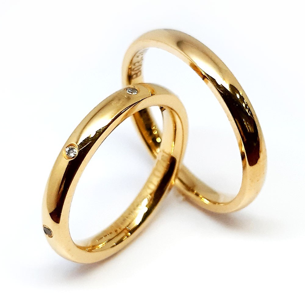 Ein paar Trauringe-Eheringe, Gelbgold 585, mit 0,07 ct Diamanten (MEMO5)