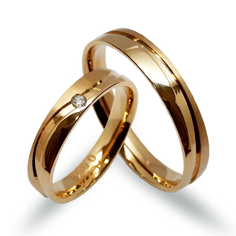 Ein paar Trauringe-Eheringe, Gelbgold 585, mit einem 0,3 ct Diamanten (TG228)