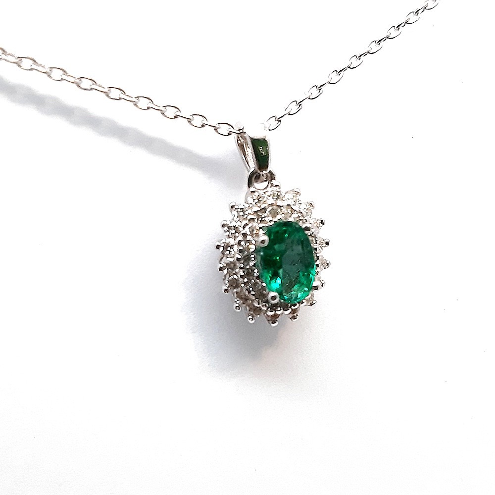 Anhänger, Weißgold 585 mit 0,30 ct Diamanten und Smaragd (P000347)